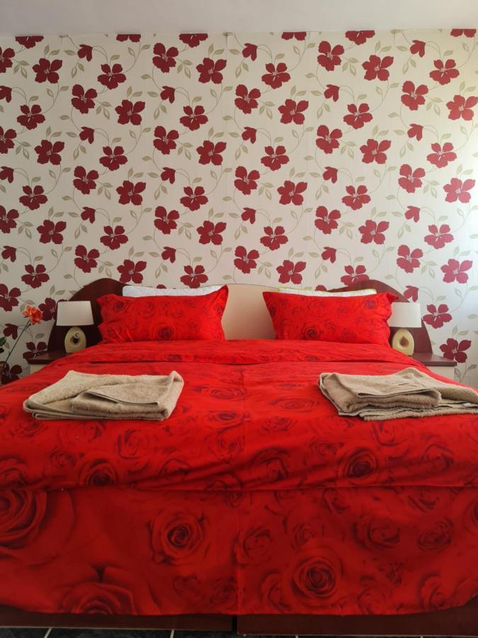 Hotel Rai Obrochishte Екстер'єр фото