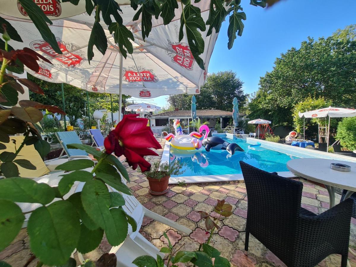 Hotel Rai Obrochishte Екстер'єр фото