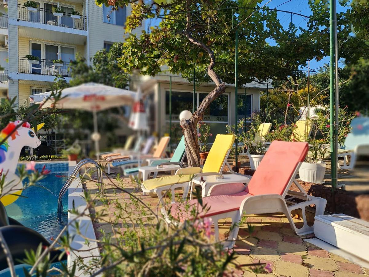Hotel Rai Obrochishte Екстер'єр фото