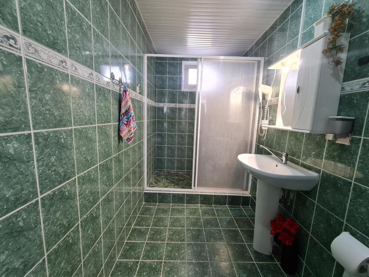 Hotel Rai Obrochishte Екстер'єр фото