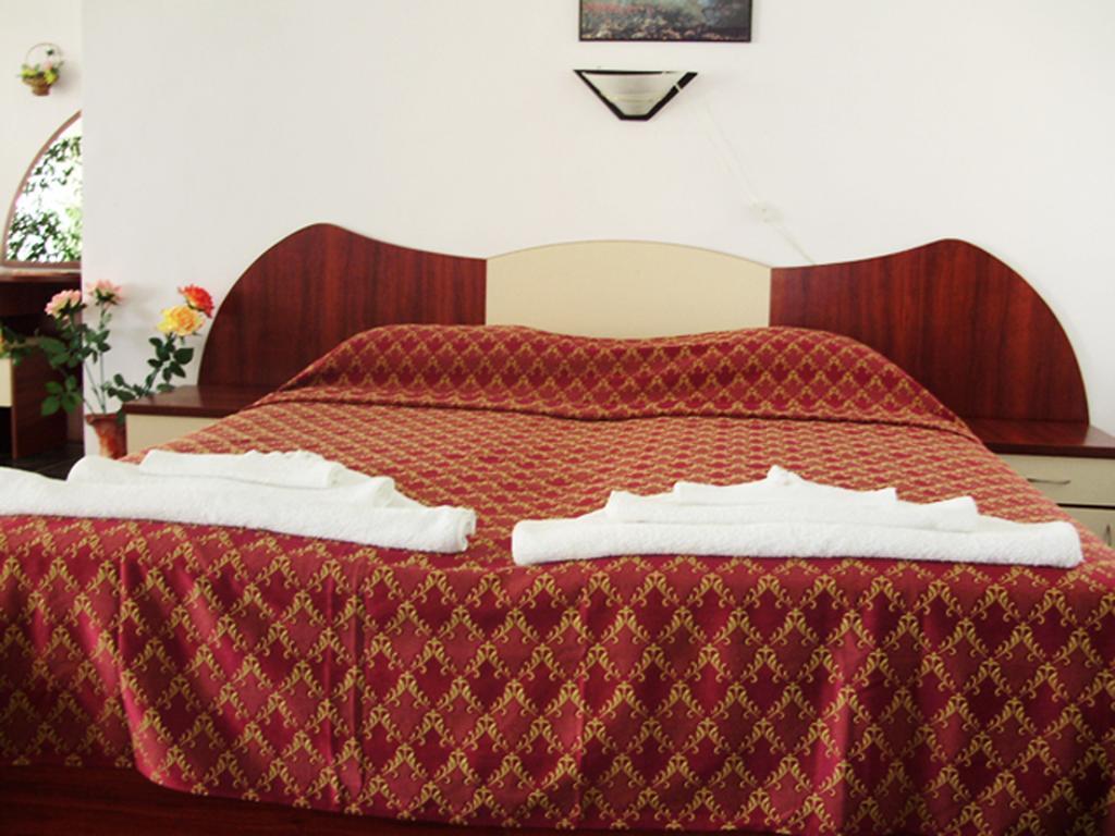 Hotel Rai Obrochishte Номер фото